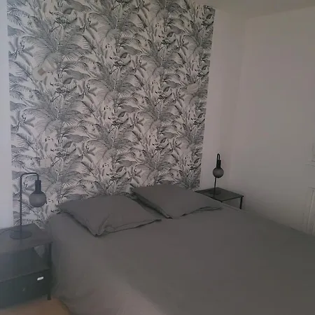 度假居 Agreable Avec Piscine, 12 Personnes 阿卡雄