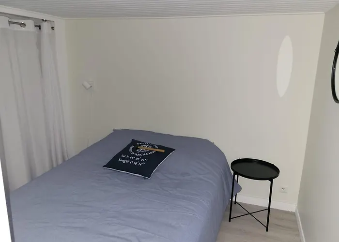 Agreable Avec Piscine, 12 Personnes بيت للعطل *