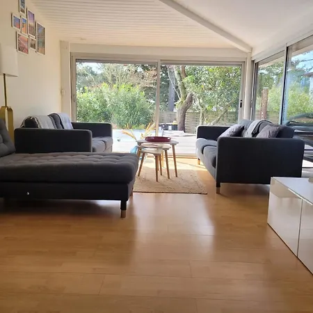 Agreable Avec Piscine, 12 Personnes * Arcachon