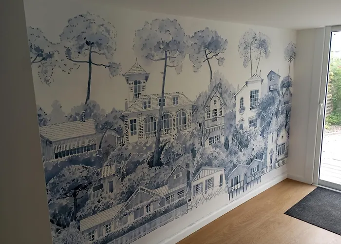 Avec Piscine, 12 Personnes *